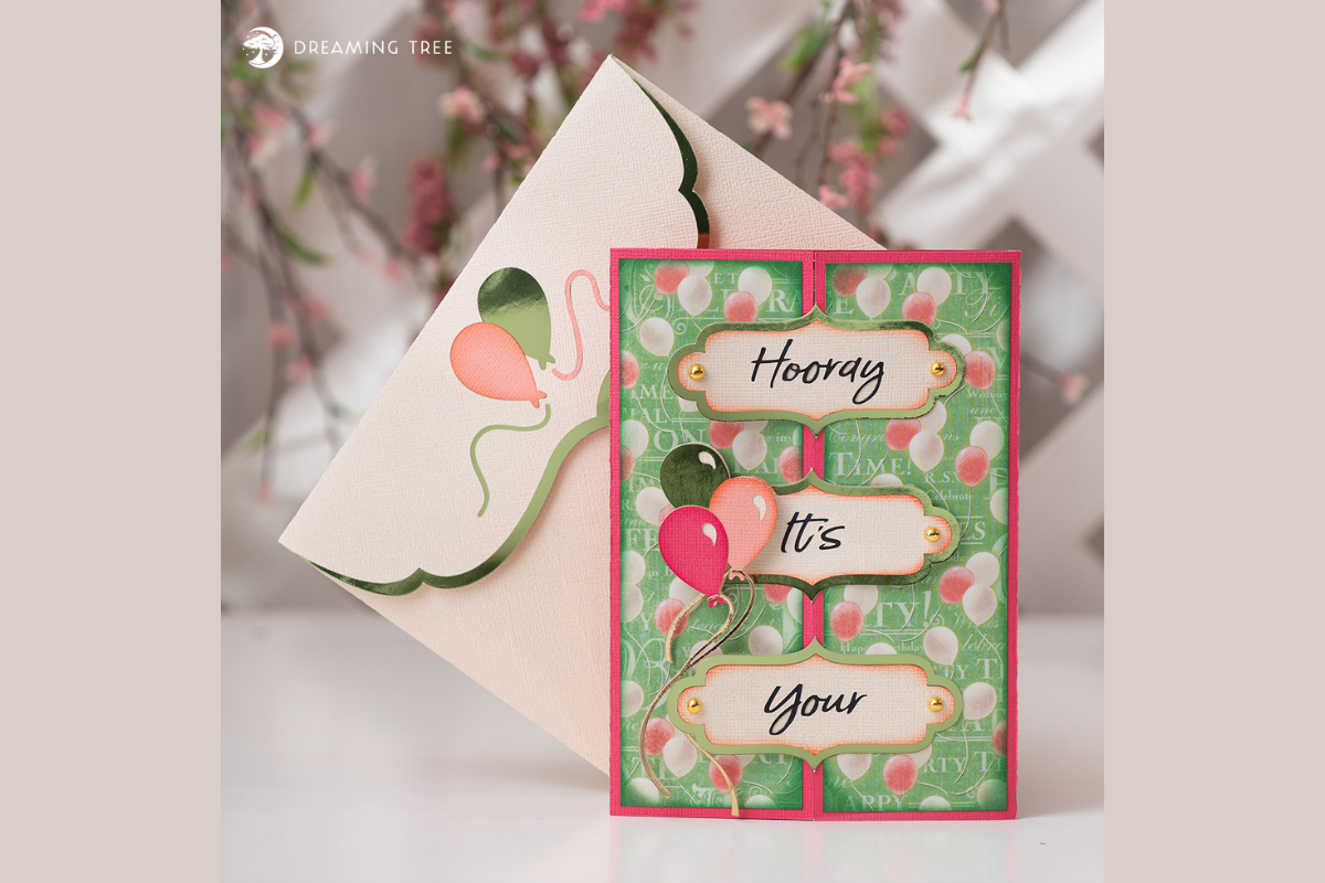 Hooray 3D birthday card gatefold with balloons and gold foil